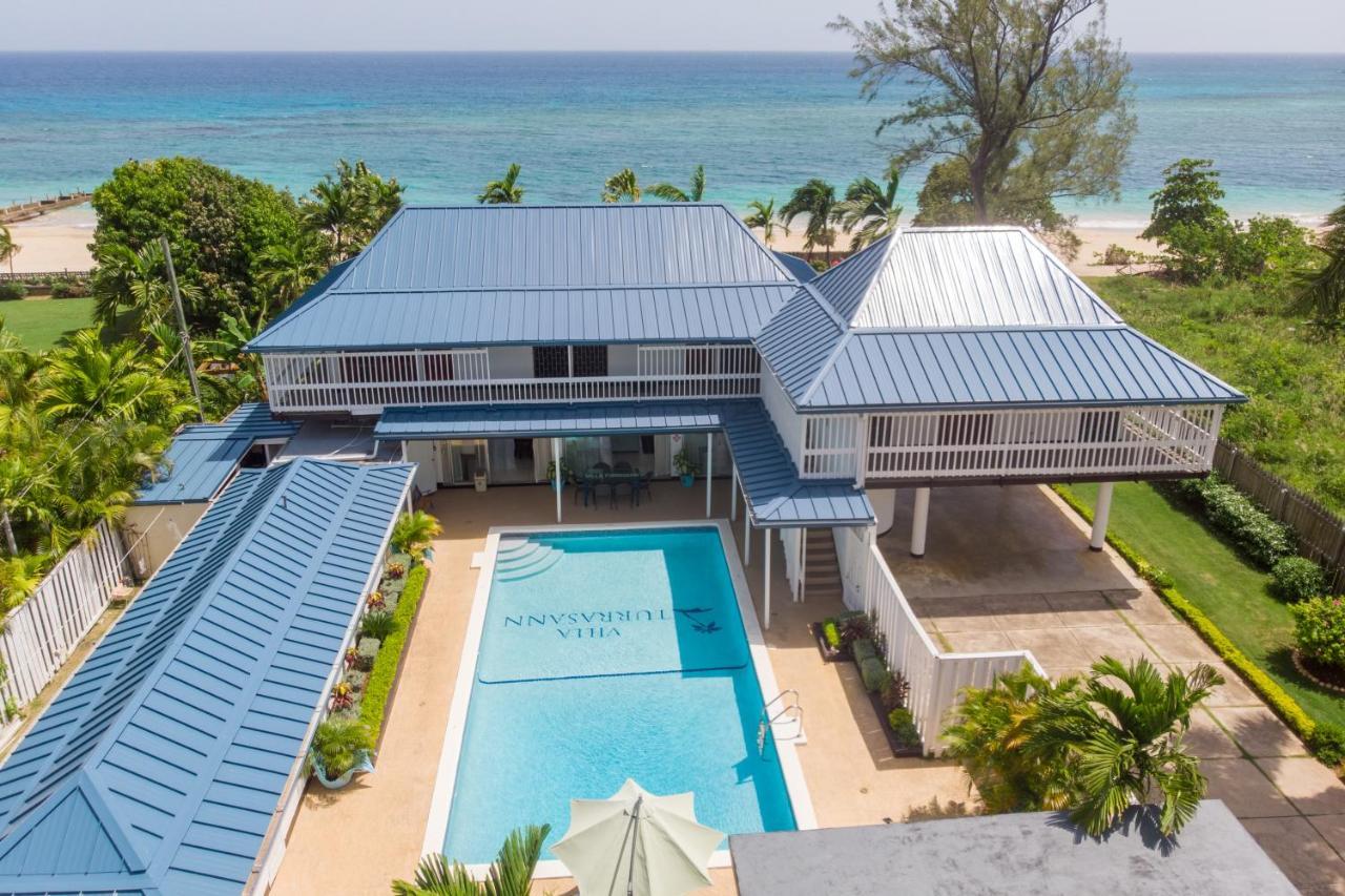 Villa Turrasann Runaway Bay Exteriör bild